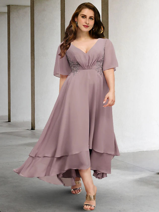 A-Linie, Übergröße, geschwungenes Kleid für die Brautmutter, elegantes Kleid, formell, asymmetrisch, kurze Ärmel, V-Ausschnitt, Chiffon mit Rüschen und Applikationen